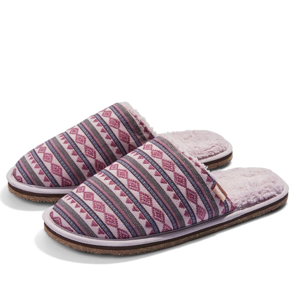 Feelgoodz Women’s Equinox‎ Mule Slipper Plumeria NWT Size 6-7
